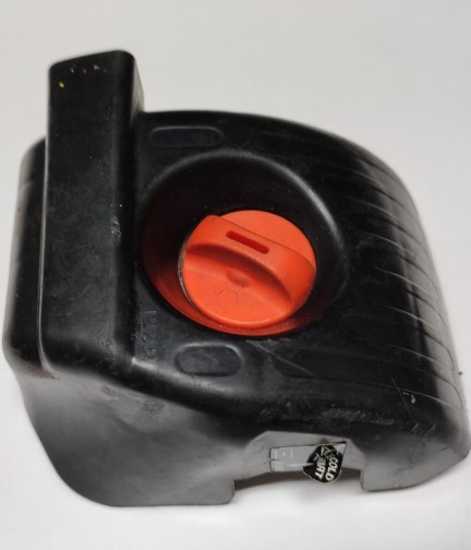 ECHO PB-251 A232000340 COVER, AIR FILTER (USED)